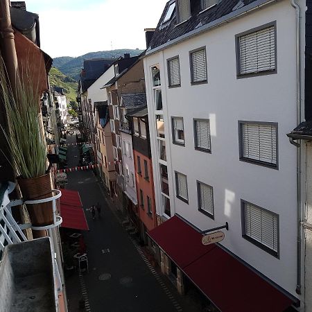 Haus Alte Metzgerei - Im Herzen Der Altstadt Zell an der Mosel Dış mekan fotoğraf