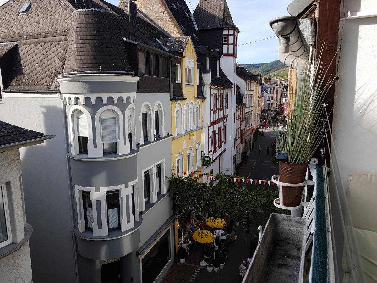 Haus Alte Metzgerei - Im Herzen Der Altstadt Zell an der Mosel Dış mekan fotoğraf